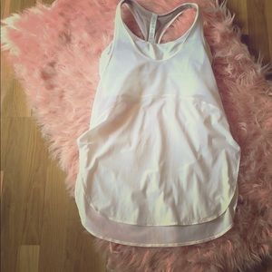 EUC Lululemon Tank- size 6